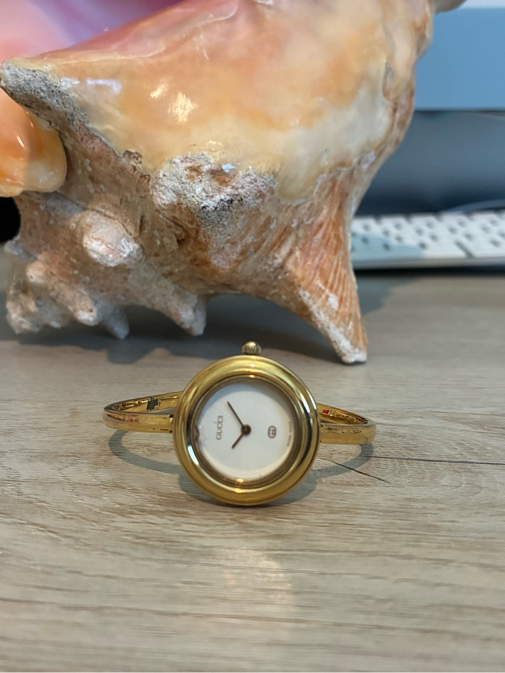 VINTAGE Gucci Gold and Cream Bangle Watch